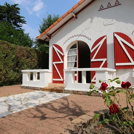 Semesterbostad Maison Traditionnelle A Brevin, 850m Plage, Lumineux Sejour, Jardin, 4 Ch., Garage, Animaux Ok - Fr-1-364-66 Saint-Brévin-les-Pins