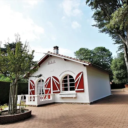 Maison Traditionnelle A Brevin, 850m Plage, Lumineux Sejour, Jardin, 4 Ch., Garage, Animaux Ok - Fr-1-364-66 بيت للعطل