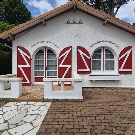 Maison Traditionnelle A Brevin, 850m Plage, Lumineux Sejour, Jardin, 4 Ch., Garage, Animaux Ok - Fr-1-364-66 * Saint-Brevin-les-Pins